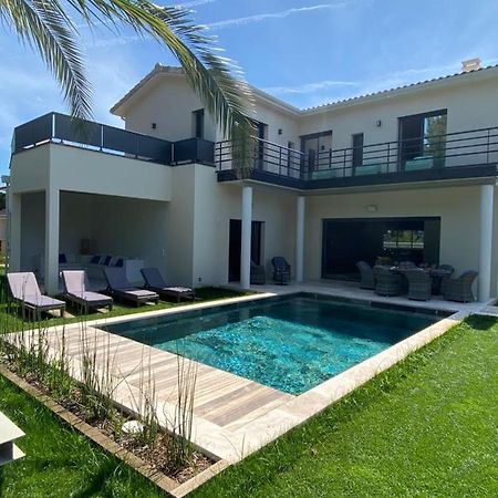 La Villa Des Trois Pins Andernos-les-Bains Exterior photo