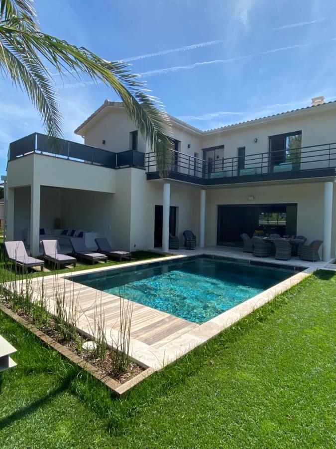La Villa Des Trois Pins Andernos-les-Bains Exterior photo